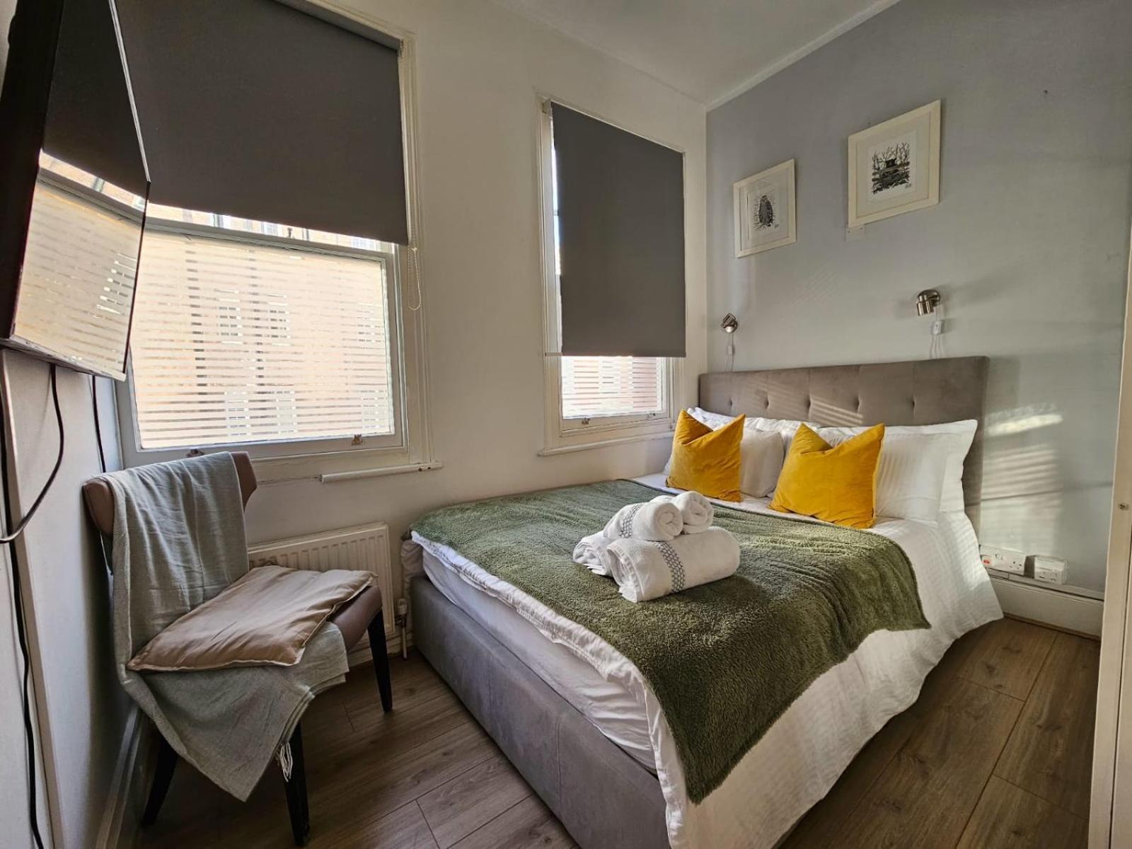 Beautiful And Spacious Flat Londra Esterno foto